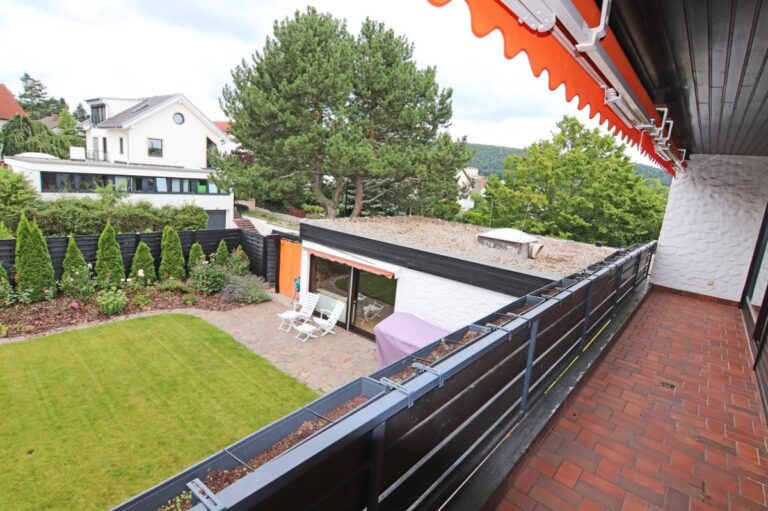 OG-Balkon, Blick auf SZ EG